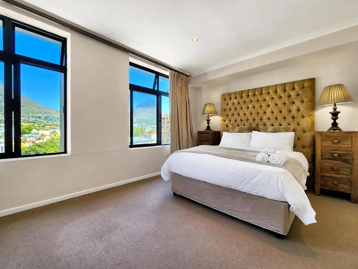 Appartement Central, Views, Fast Wi-Fi, Reduced Rates, Parking Le Cap