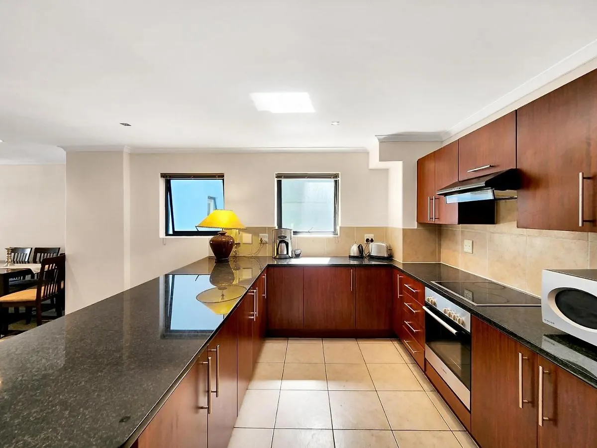 Appartement Central, Views, Fast Wi-Fi, Reduced Rates, Parking Le Cap
