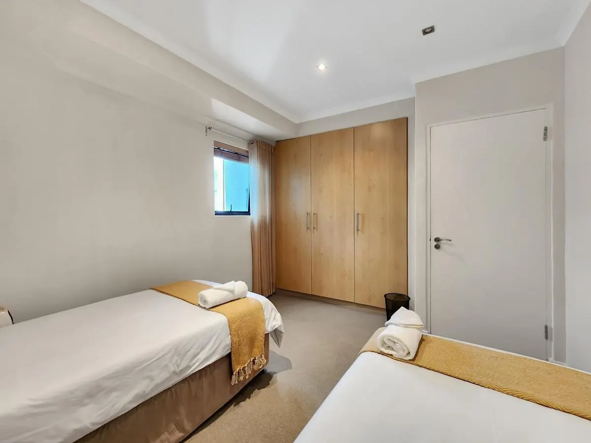 Appartement Central, Views, Fast Wi-Fi, Reduced Rates, Parking Le Cap